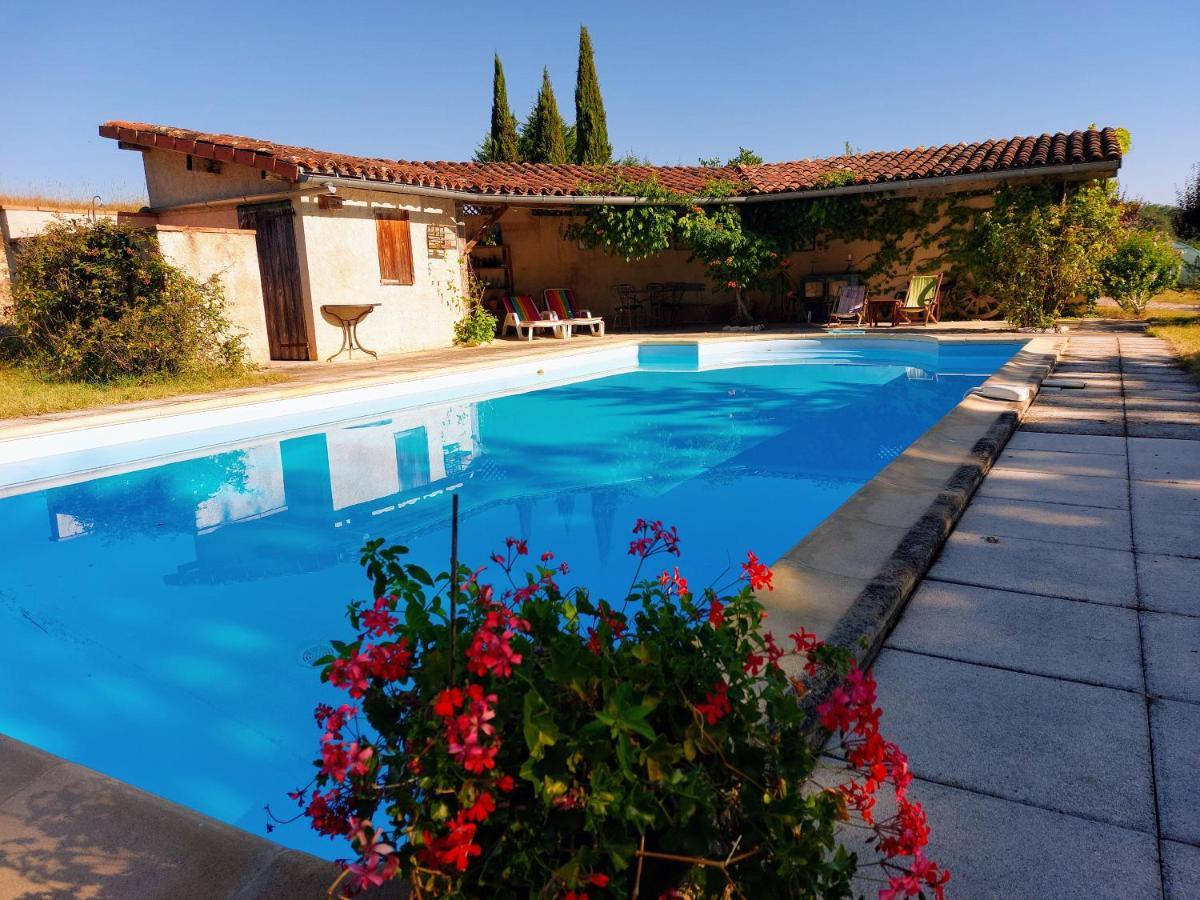 Gite Les Grands Chênes Monties Extérieur photo